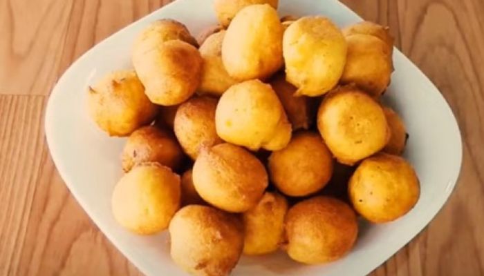 Como fazer Bolinho frito de Fubá fica sequinho e muito saboroso1