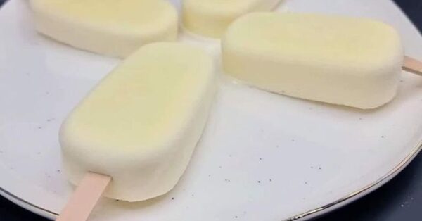 Aprenda fazer Picolé Magnum de Chocolate Branco em casa