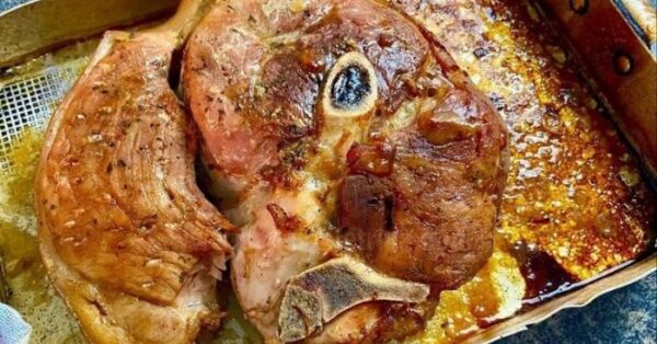 Pernil de Natal suculento e muito saboroso