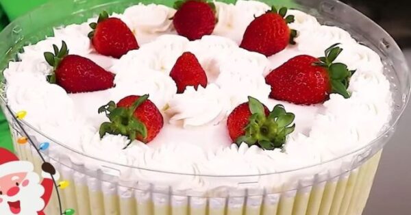 Bolo Alagado três leites receitinha fácil e deliciosa