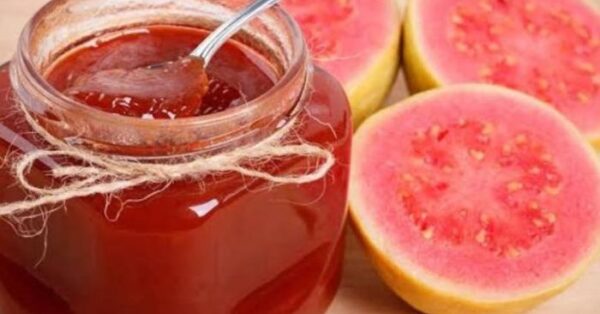 Geleia de goiaba caseira Receitinha fácil e muito saborosa!