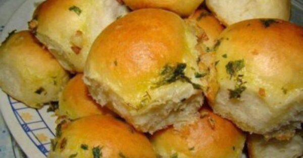 Pão de Cebola com fermento de bolo feito no liquidificador