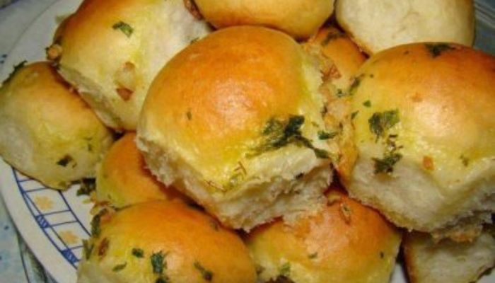 Pão de Cebola com fermento de bolo feito no liquidificador