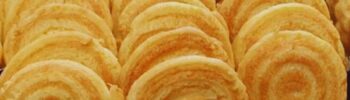 Biscoito salgado de queijo crocante delicioso e bem fácil de fazer