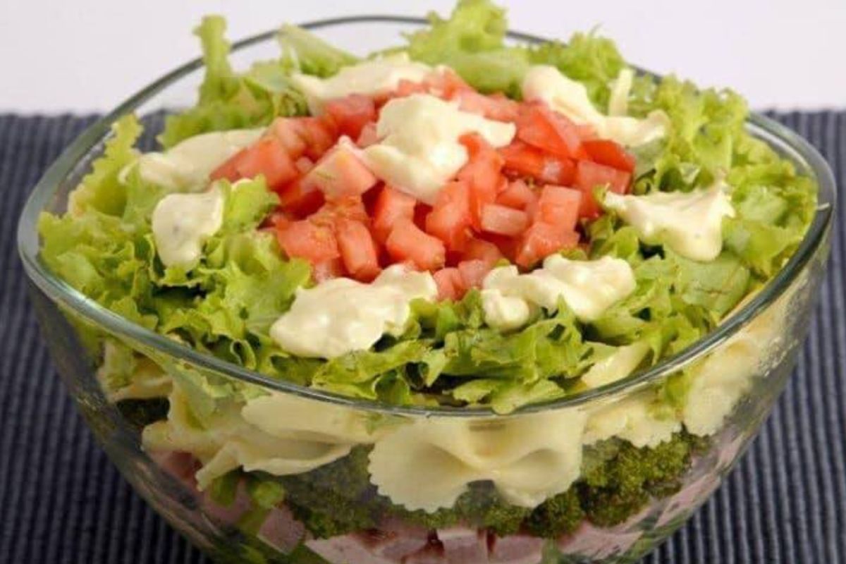 Salada de Macarrão em Camadas! Uma Salada Maravilhosa