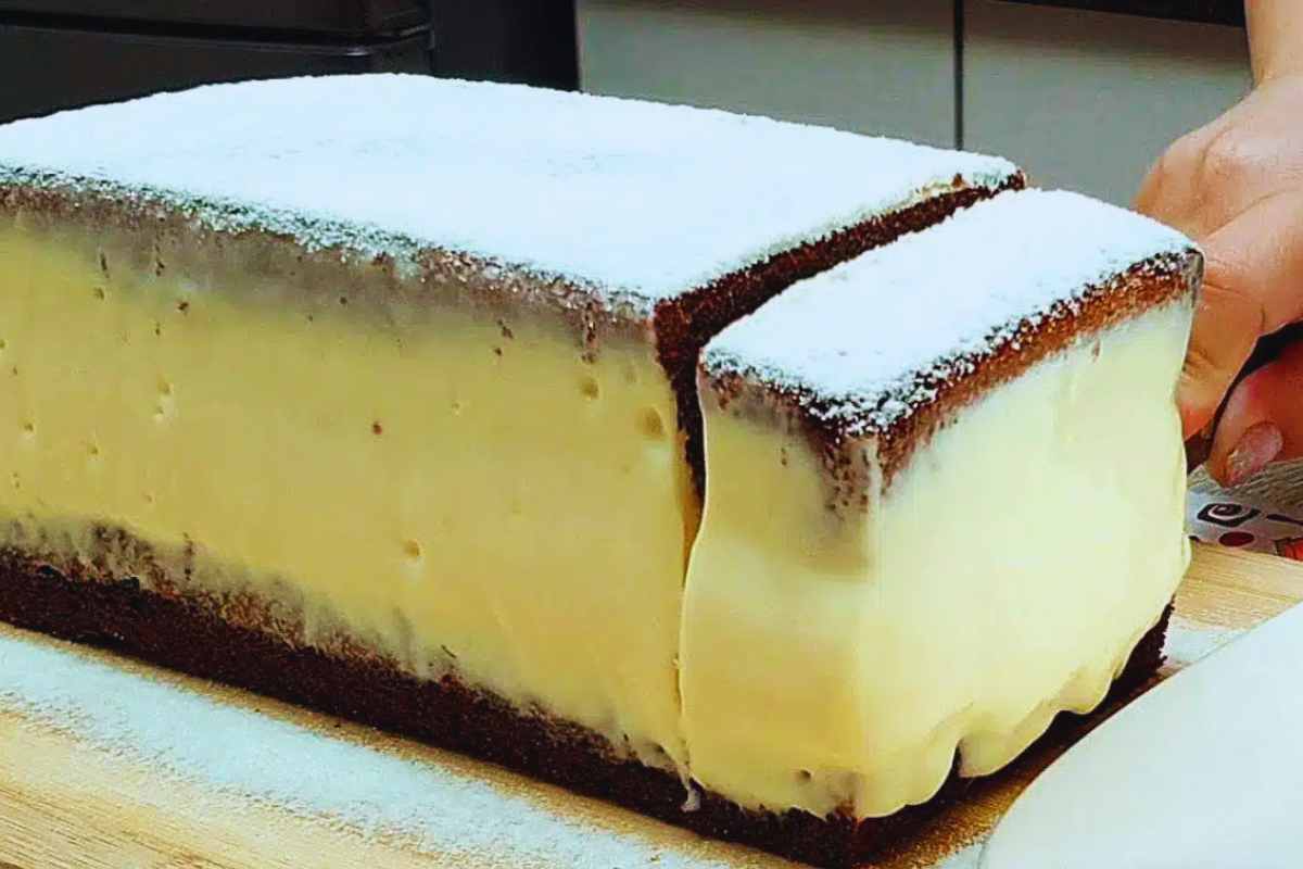Bolo de 5 minutos fica irresistível e não vai sobrar nenhum pedaço