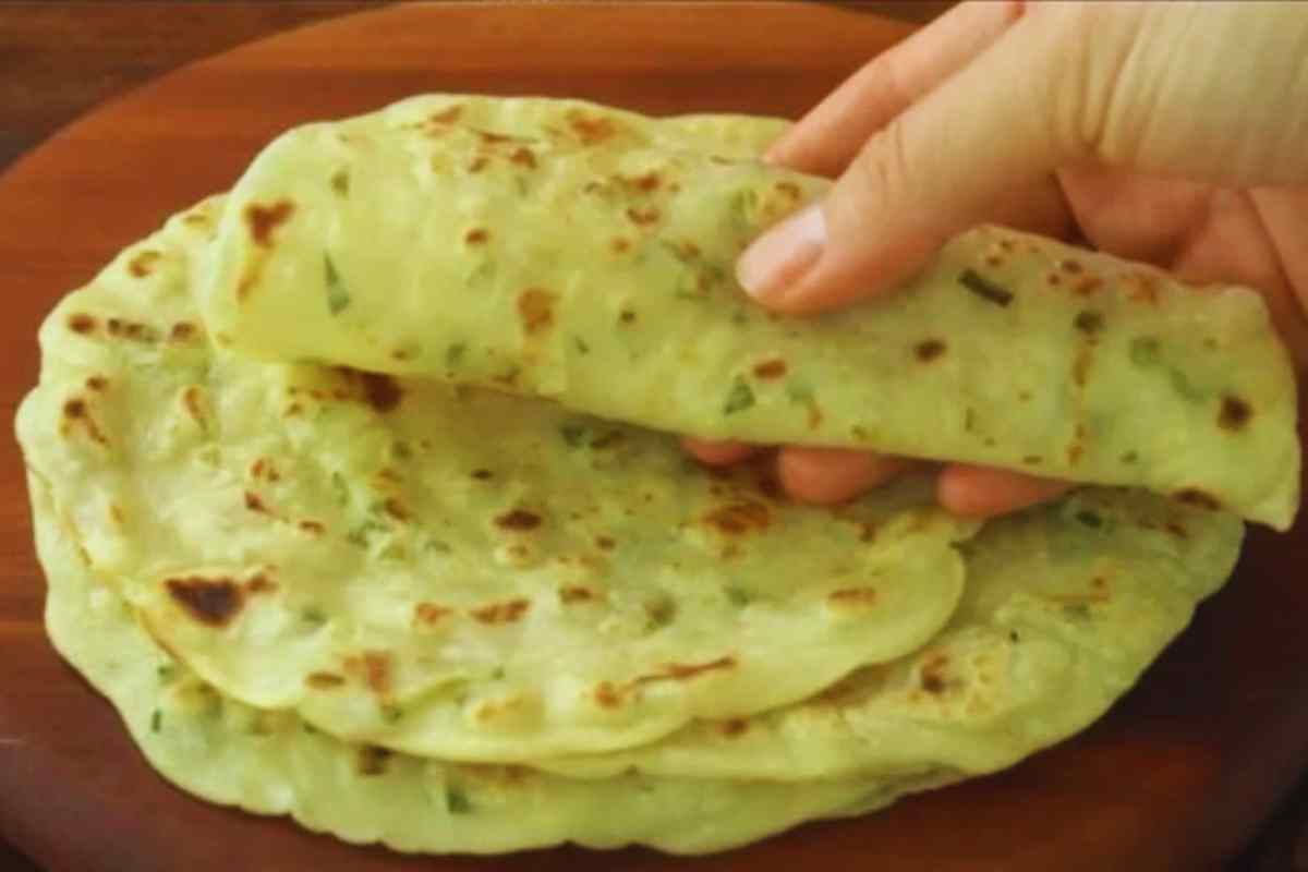 Pão Sírio com Alho e Manteiga! Você Precisa Experimentar