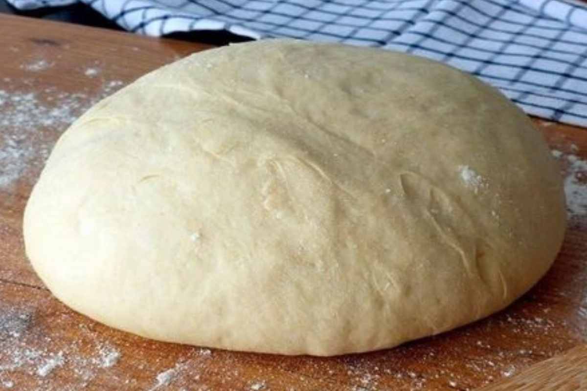 Massa de Pizza Caseira Fácil e Saborosa para Fazer em Casa