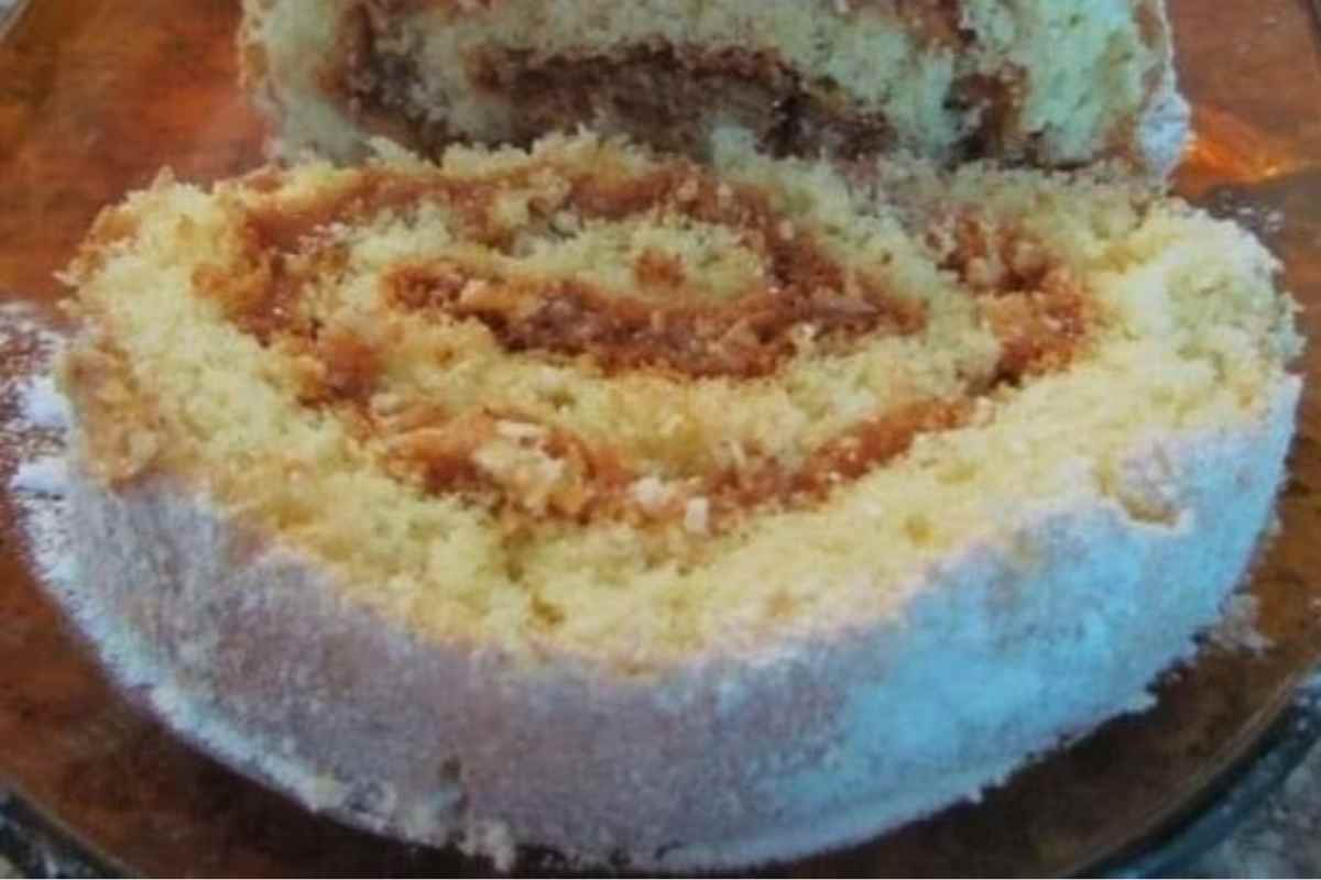 Rocambole Antigo de Doce de Leite! Uma Tradição Deliciosa