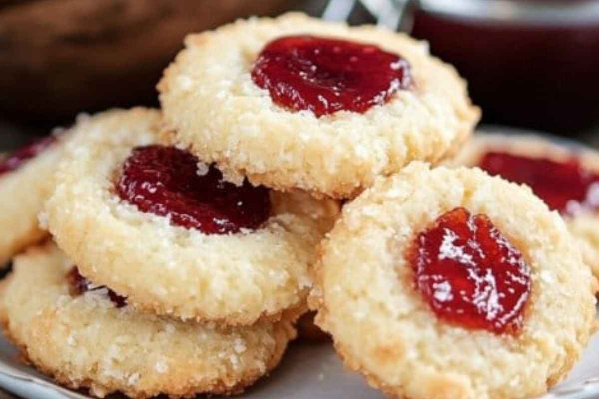 Biscoitos de Coco com Geleia! Esse é o biscoito mais delicioso