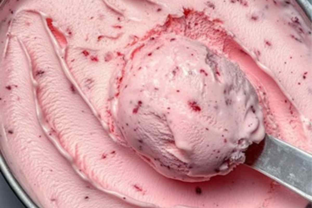 Sorvete Caseiro de Morango! Receita Completa, Benefícios e Variações