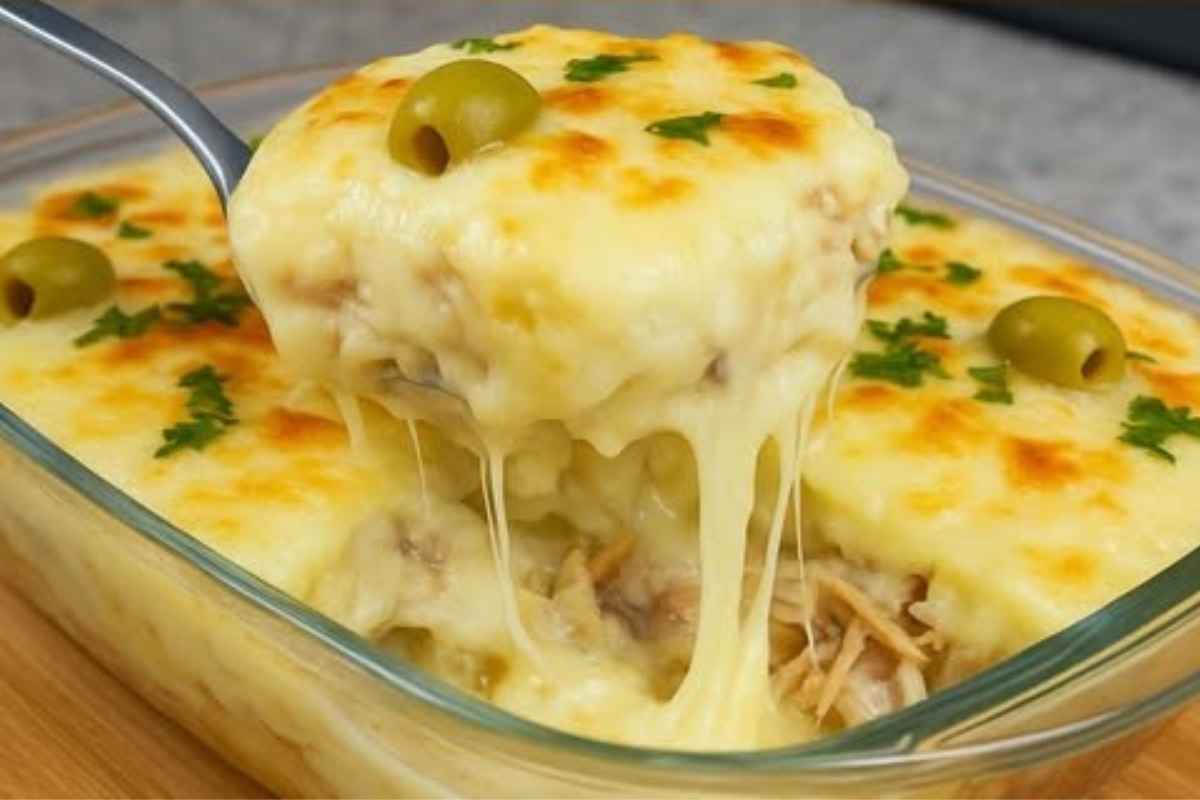 Filé de Tilápia ao Molho Branco com Batatas e Queijo Gratinado