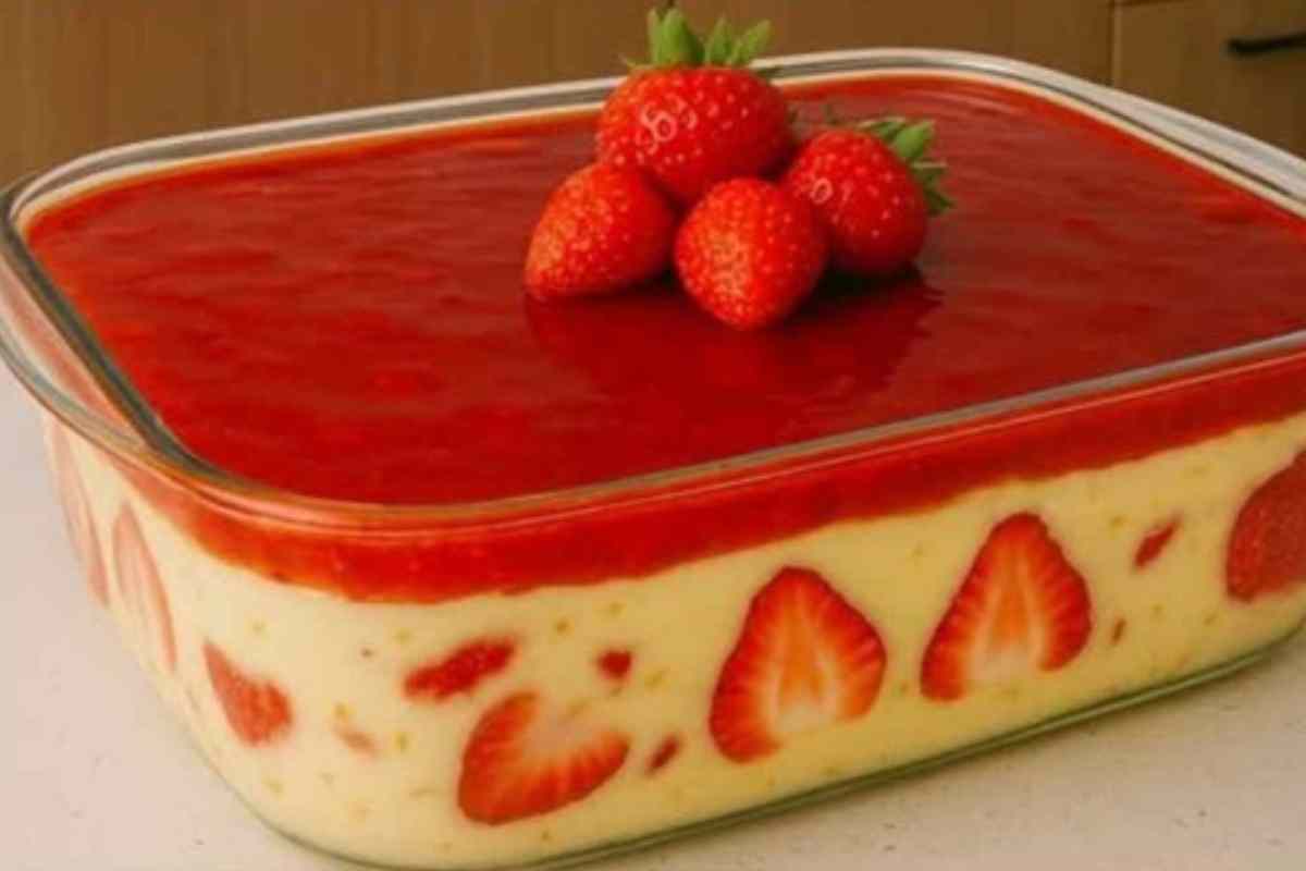 Morango do Amor na Travessa! Irresistível e Encanta em Cada Camada